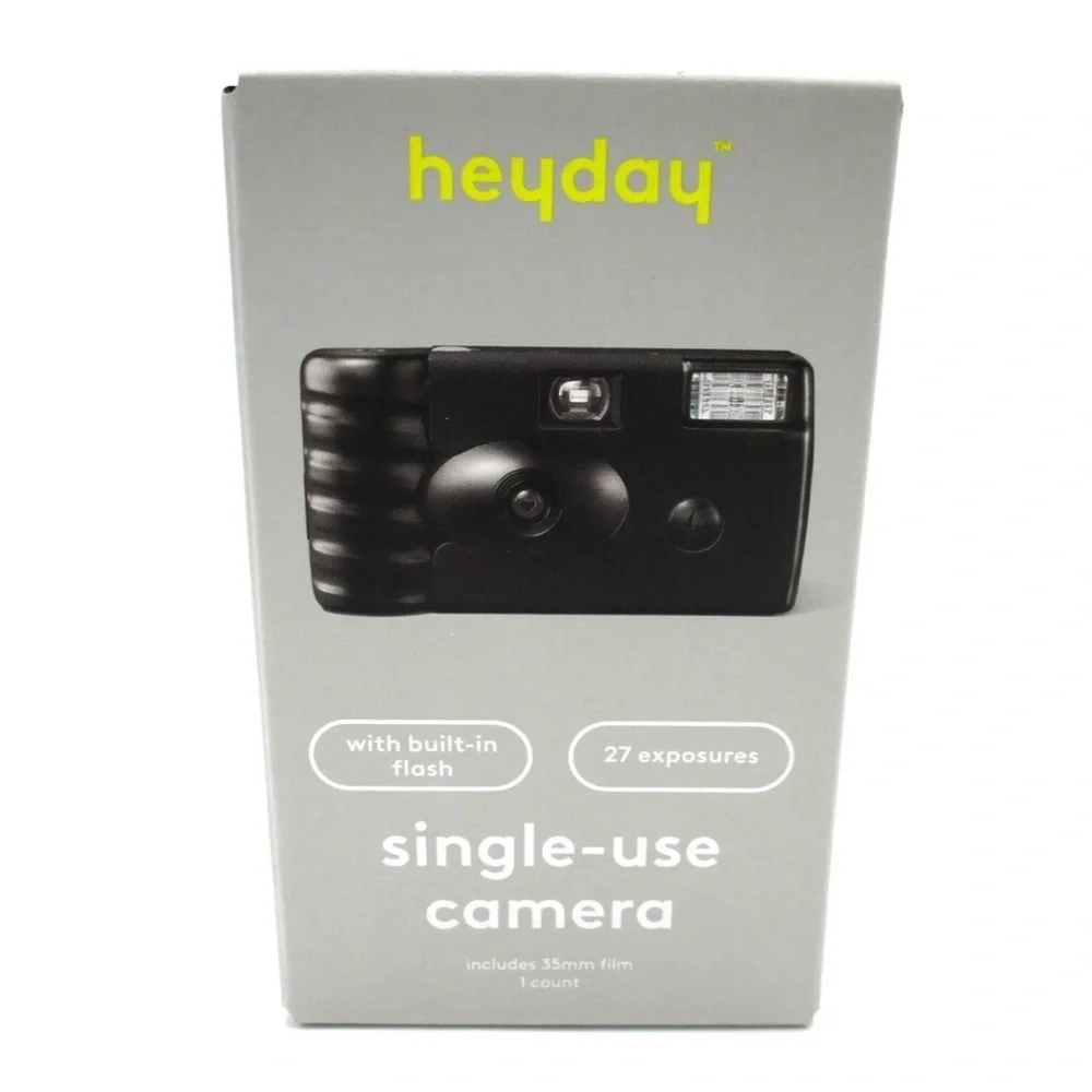 Heyday Single-Use 35mm Film Camera Black Built-In Flash 27 Exposures New